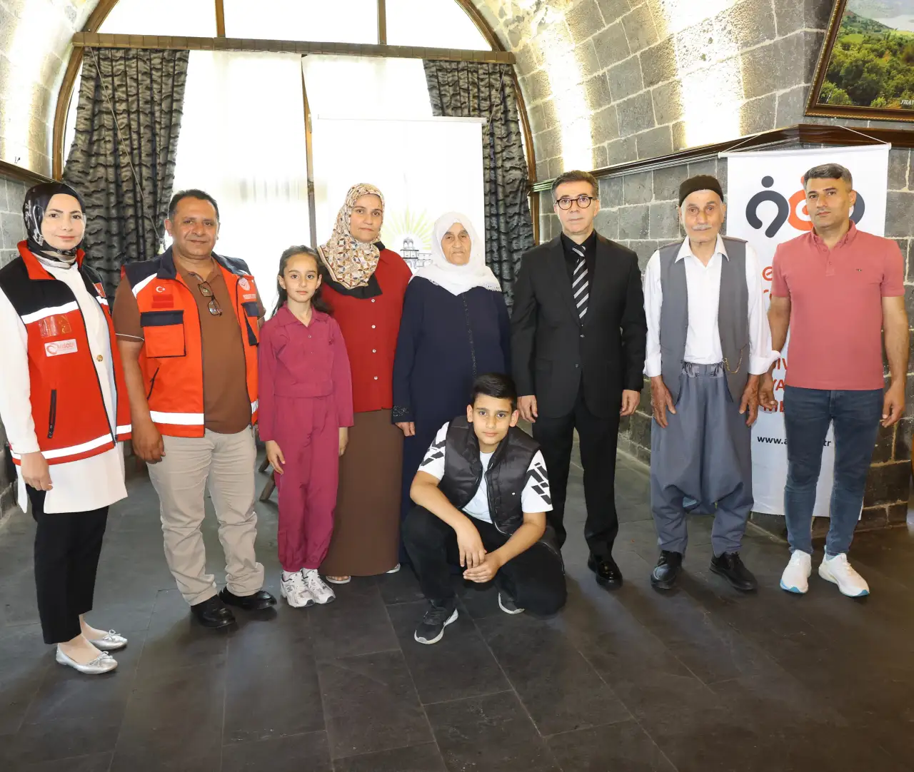 Siverek'te G&ouml;n&uuml;ller Birleşti: &Uuml;&ccedil; Kuşak, Tek Sofra, Ortak Gelecek