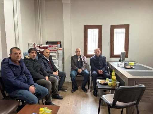 Siverek&rsquo;te Kızılay İle Şefkat Eli G&uuml;&ccedil;leniyor: Kaymakam Salih Sak&rsquo;tan Kızılay&rsquo;a Anlamlı Ziyaret