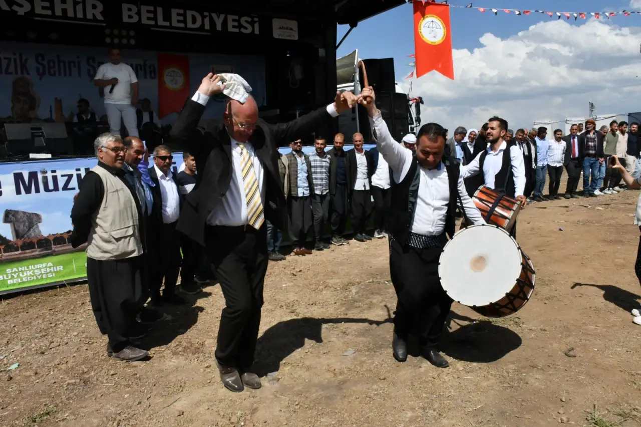 Siverek’te Kültürel Buluşma  Bayiki Festivali Tarih ve Sanatı Birleştirdi