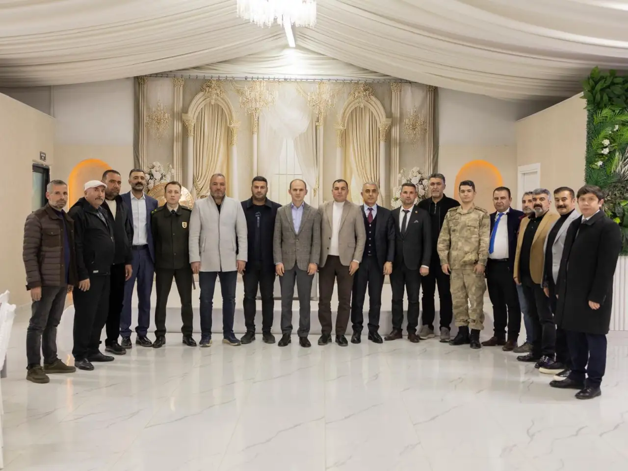 Siverek&rsquo;te Muhtarların G&ouml;n&uuml;l Sofrası: Birlik ve Beraberlik R&uuml;zgarı Esti!