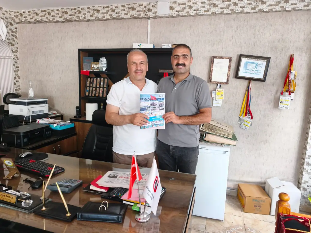 Siverek&rsquo;te &Ouml;ğrencilerden Medyaya Anlamlı Katkı: Bayır&ouml;z&uuml; Postası İlk Sayısıyla Okuyucuyla Buluştu