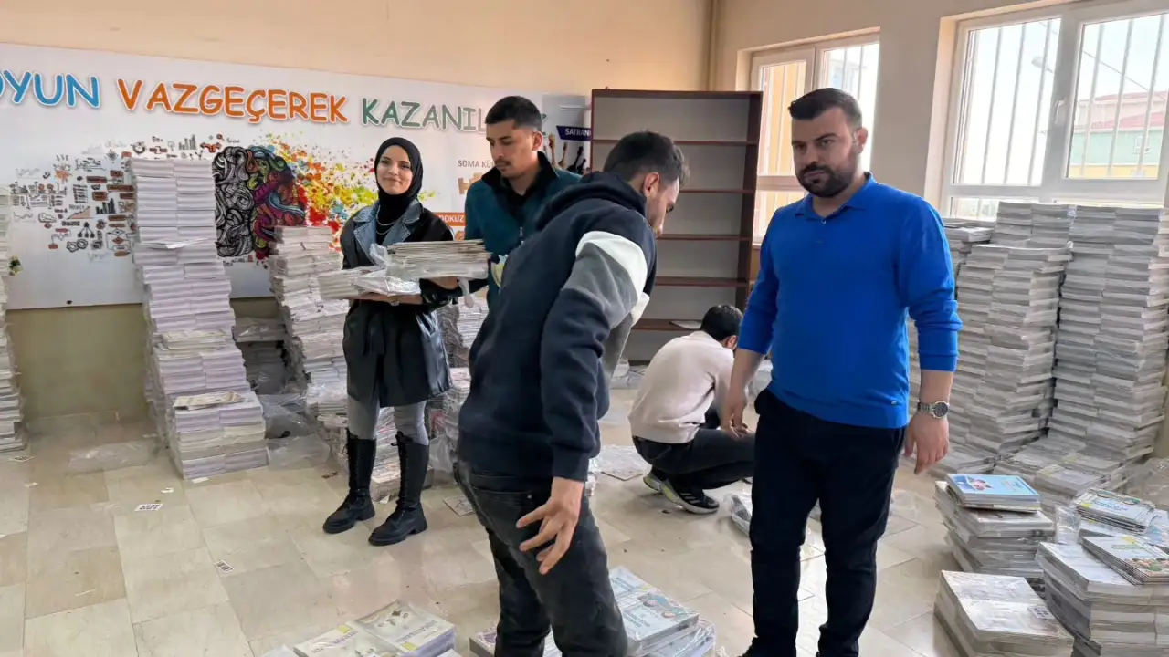 Siverek’te Öğrencilerin Okuma ve Öğrenme Yolculuğunu Destekleyen Kitap Dağıtımı
