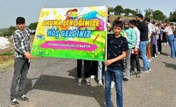 Siverek Beğdeş Okulu'nda Eğitimin Rengi Kitaplarla Açıldı