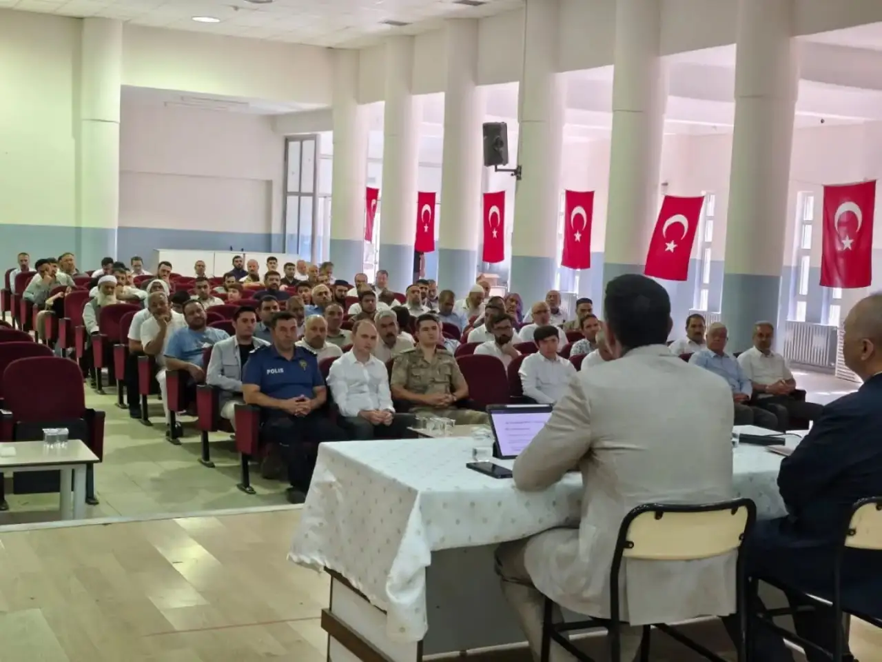 Siverek&rsquo;te &ldquo;Peygamberimiz ve G&uuml;zel Ahlak&rdquo; Programı D&uuml;zenlendi