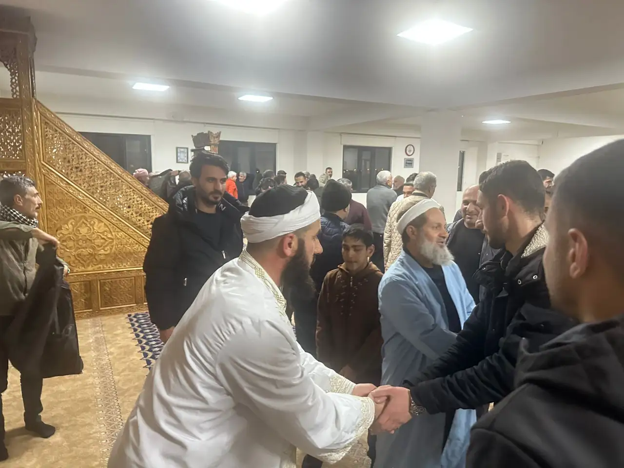 Siverek&rsquo;te Rahmet Gecesi: Cuma Polat Camisi Berat Nuruyla İdrak Edildi