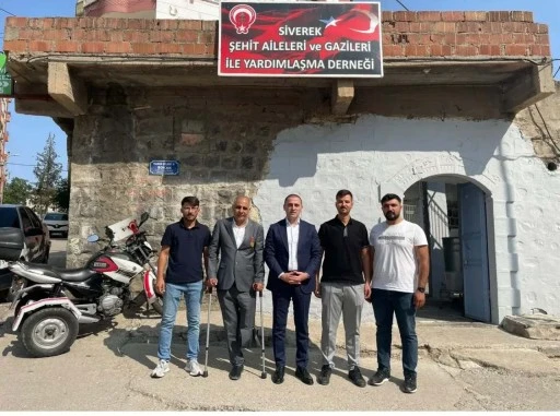 Siverek’te Şehit Ailelerine ve Gazilere Anlamlı Ziyaret