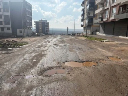 Siverek&rsquo;te Vatandaşın Sabrı Taştı: "Bu İhmalkarlığı Hak Etmiyoruz!"