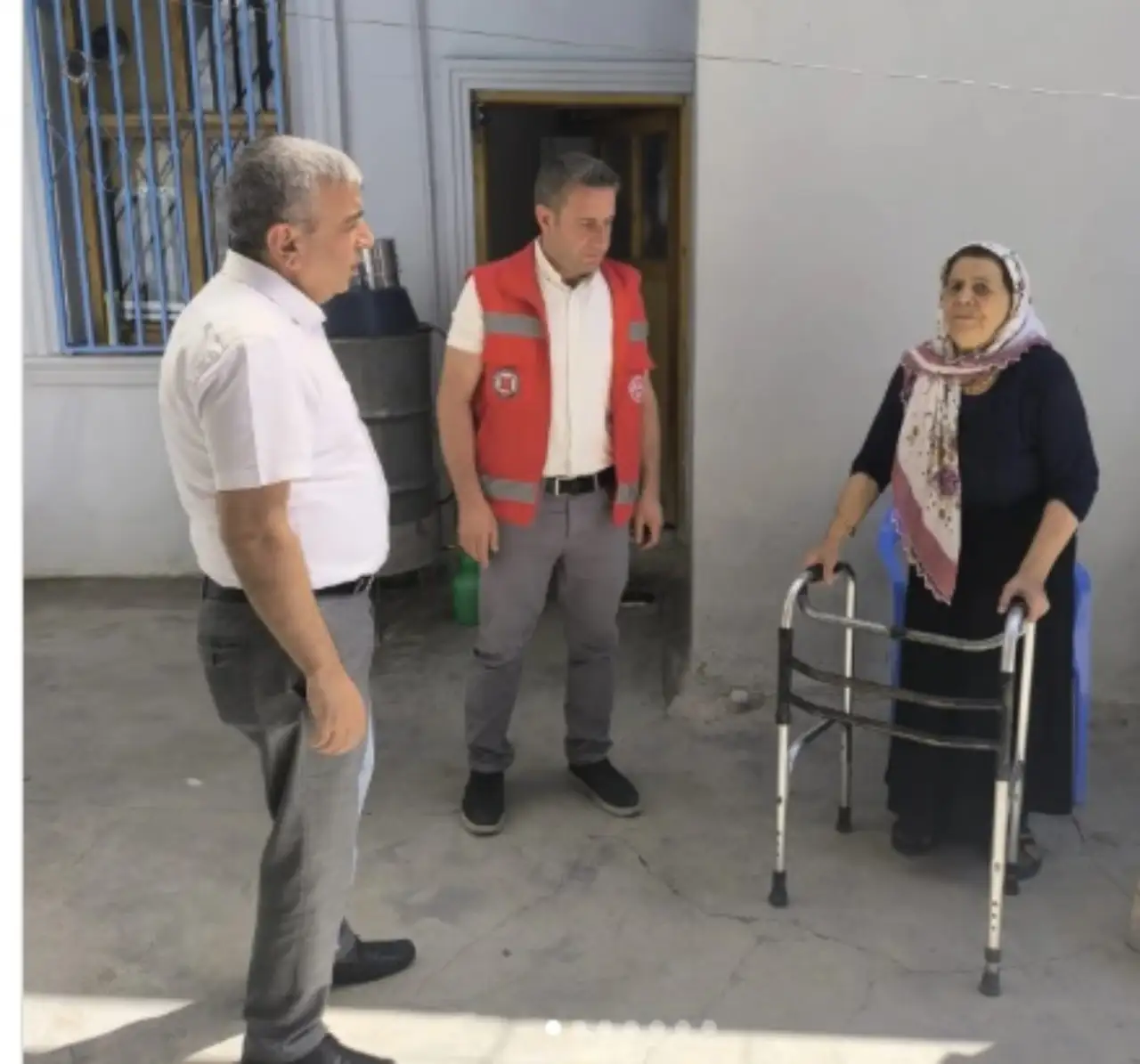 Siverek’te Yaşlılara Umut Olan  Vefa Hizmeti Devam Ediyor