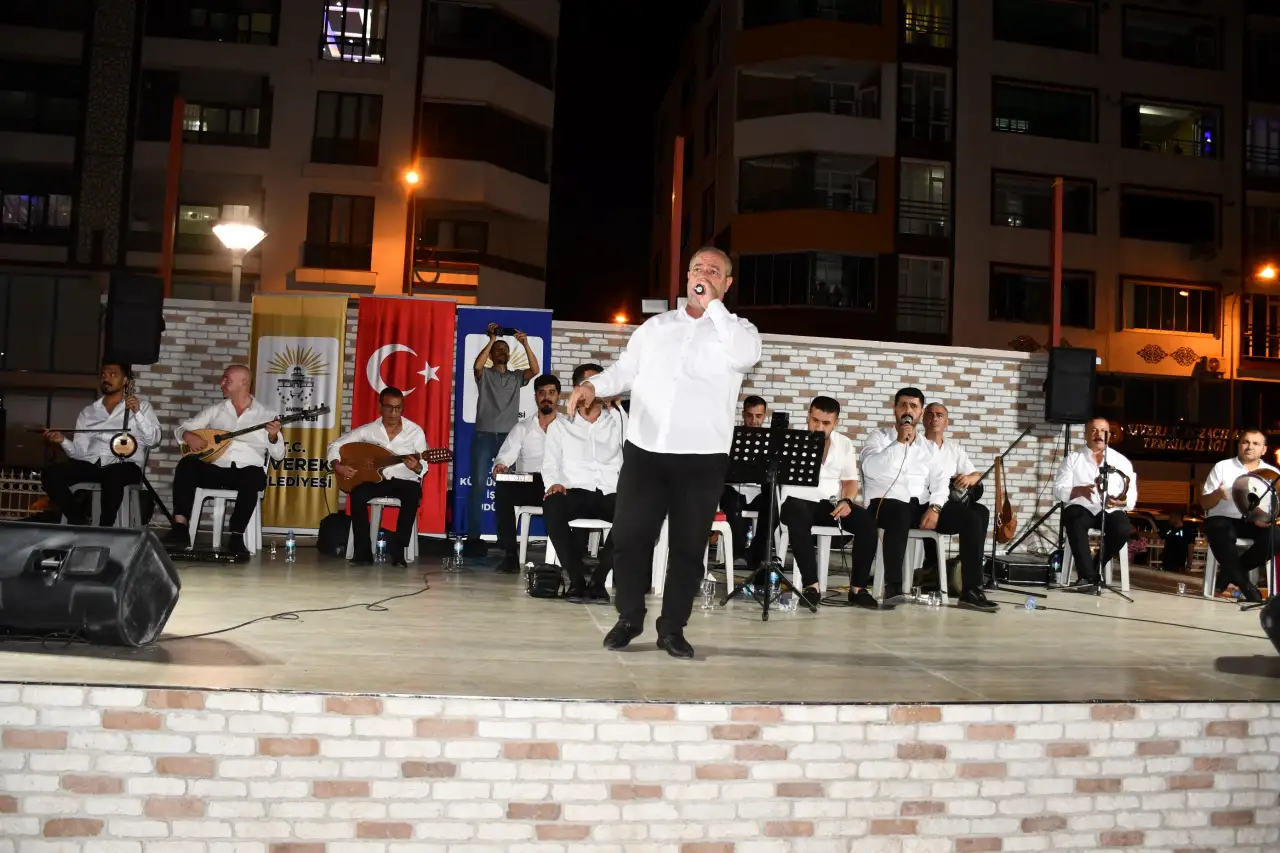 Siverek&rsquo;te Yaz Akşamlarına Sıra Gecesi Renk Kattı