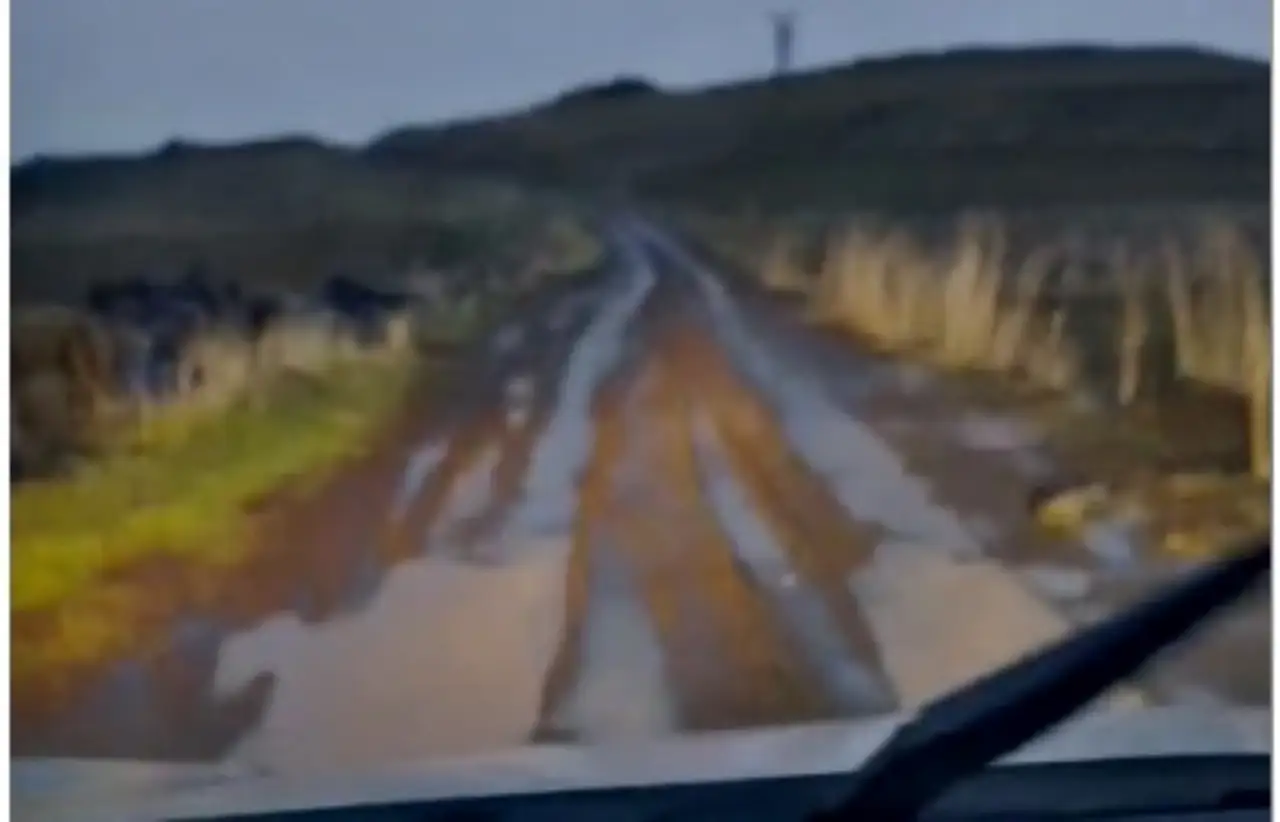 Siverek&rsquo;te Yol &Ccedil;ilesi İsyan Ettirdi: 35 K&ouml;y&uuml; Birbirine Bağlayan G&uuml;zergah Kaderine mi Terkedildi?