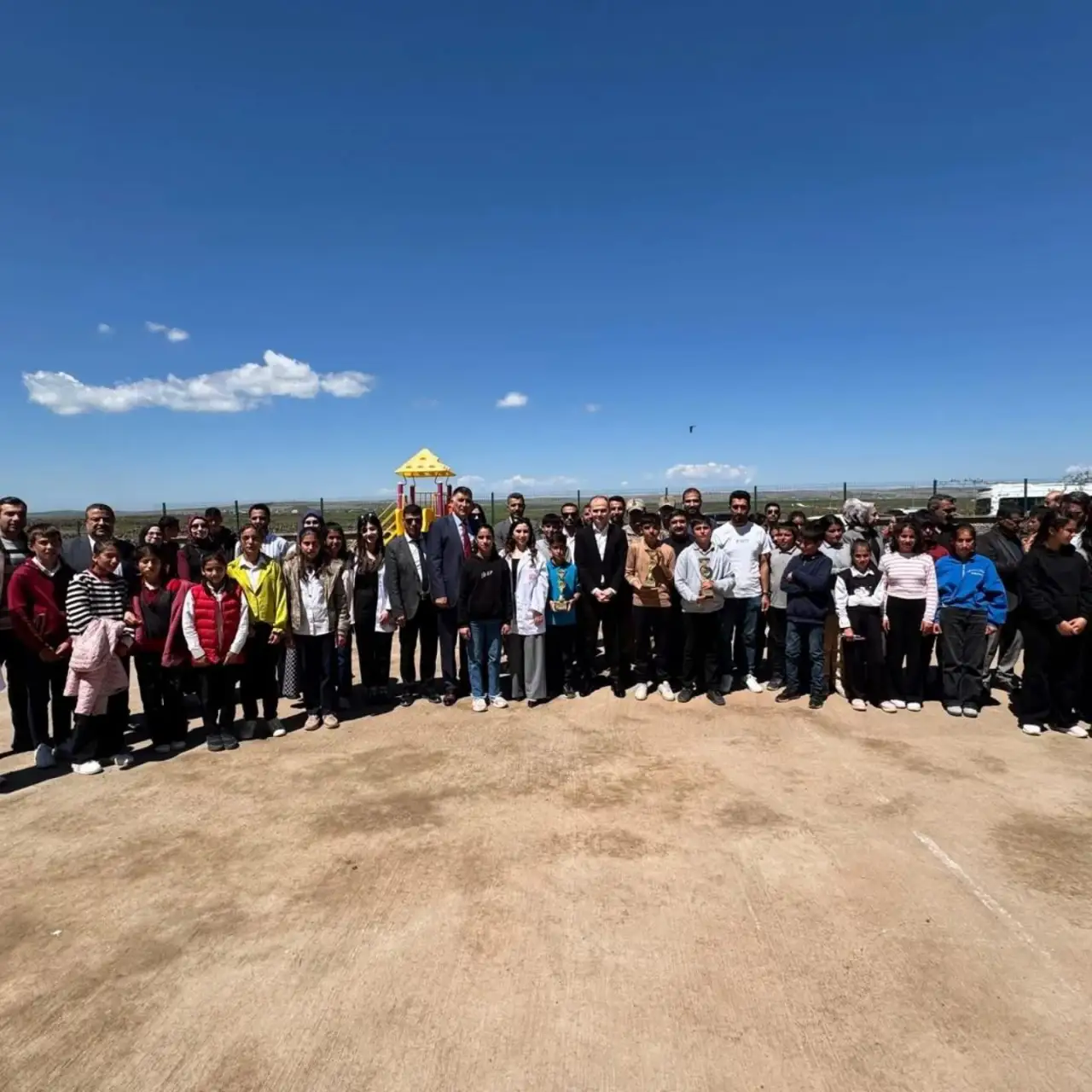 Siverekli &Ouml;ğrenciler Karacadağ&rsquo;ın Zirvesinde Akademik Yarışta Buluştu