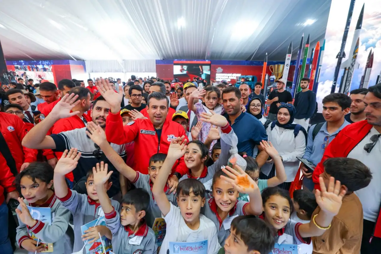 TEKNOFEST G&uuml;neydoğu Şanlıurfa&rsquo;da Başladı: Tarih ve Teknoloji Aynı Sahneye &Ccedil;ıktı