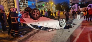 Ters Dönen Otomobilde 2 Kişi Ağır Yaralandı