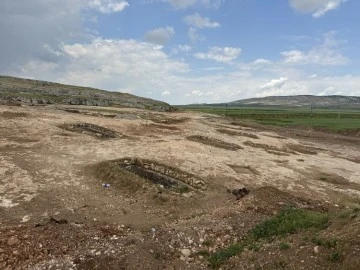 Tharsa Antik Kenti'nde Roma Dönemine Ait Oda Mezar Keşfi