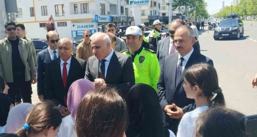Trafik Haftası’nda Çocuklara Kurallar Anlatıldı