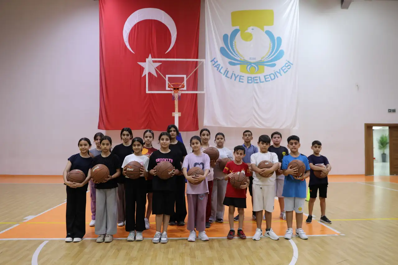 Yaz Spor Okullarıyla Geleceğin Basketbol Yıldızlarını Keşfediyor