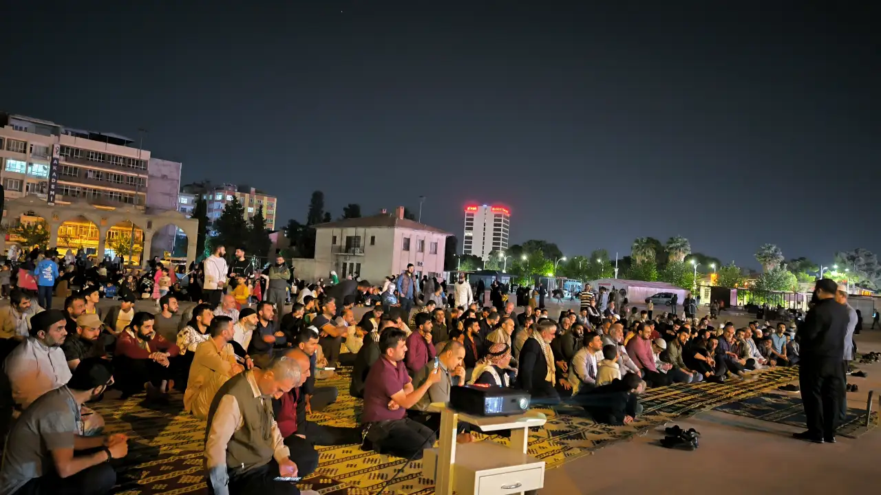 Zulme Karşı Rabia Meydanı'nda Oturma Eylemi