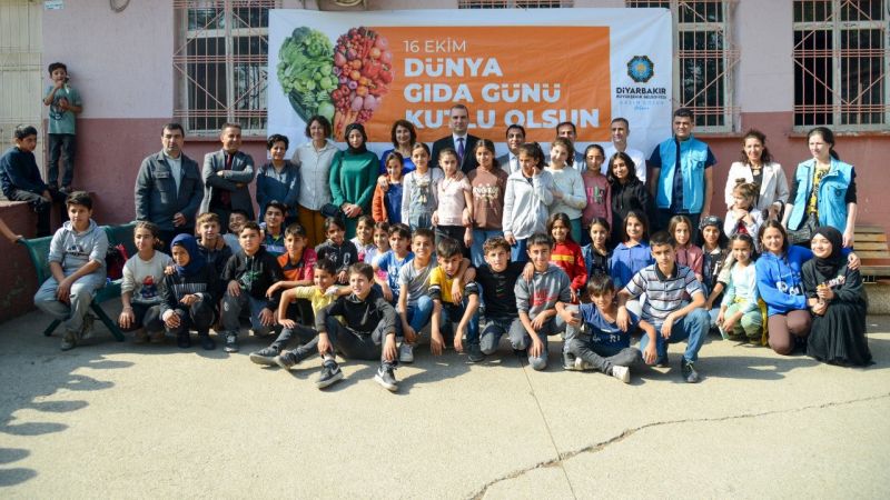 Dünya Gıda Günü'nde öğrenciler sağlıklı gıda konusunda bilgilendirildi