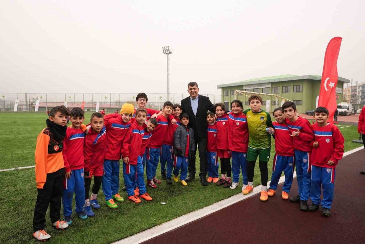 Bölgesel Futbol Şenliği&#039;nde 296 Genç Yetenek Sahne Aldı