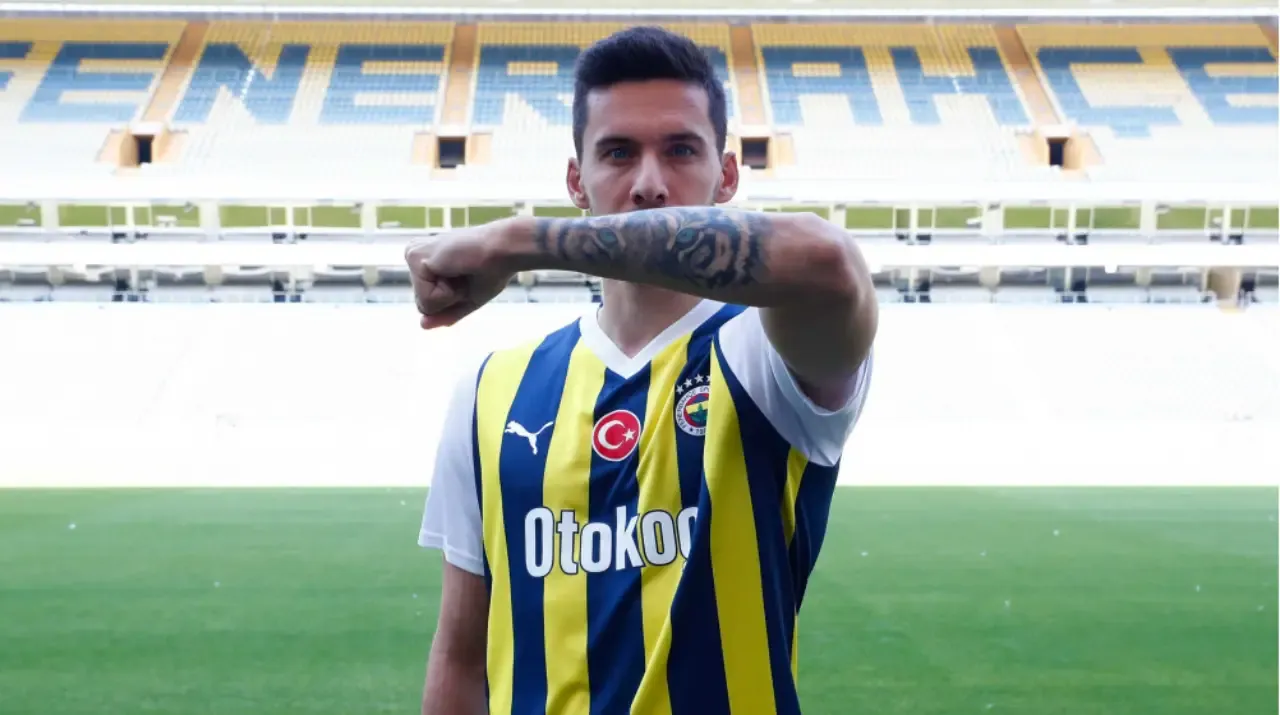 Fenerbahçe&#039;den Sürpriz Transfer Hamlesi