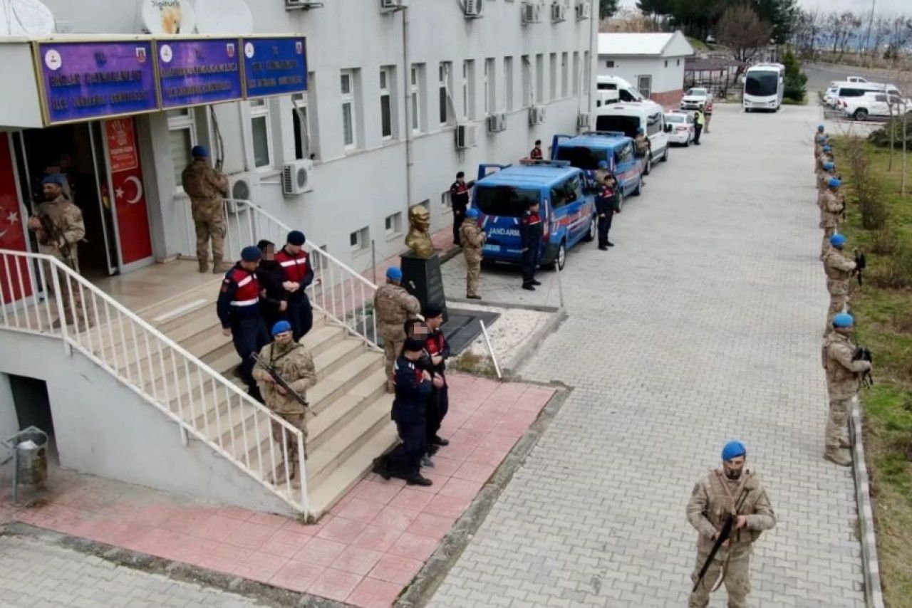 PKK/KCK&#039;ya Karşı  Büyük Operasyon: 3 Kişi Tutuklandı