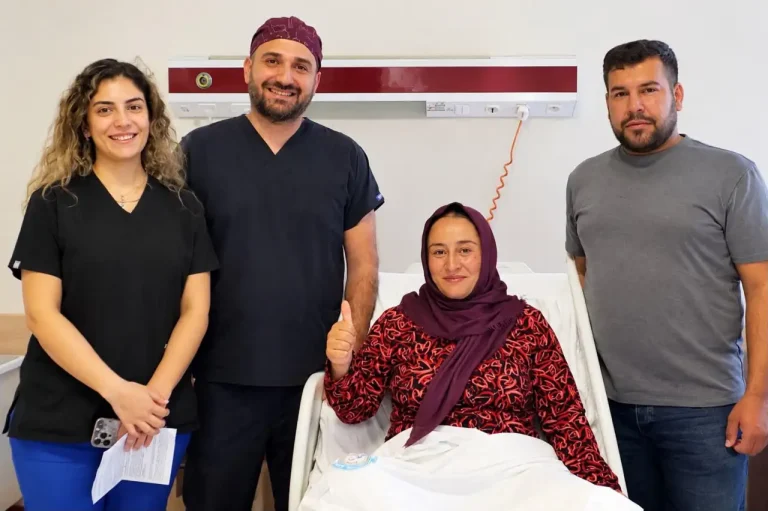 Şanlıurfa’da 12 Santimetrelik Kitle Robotik Cerrahiyle Alındı: Hastanın Üreme Fonksiyonları Korundu