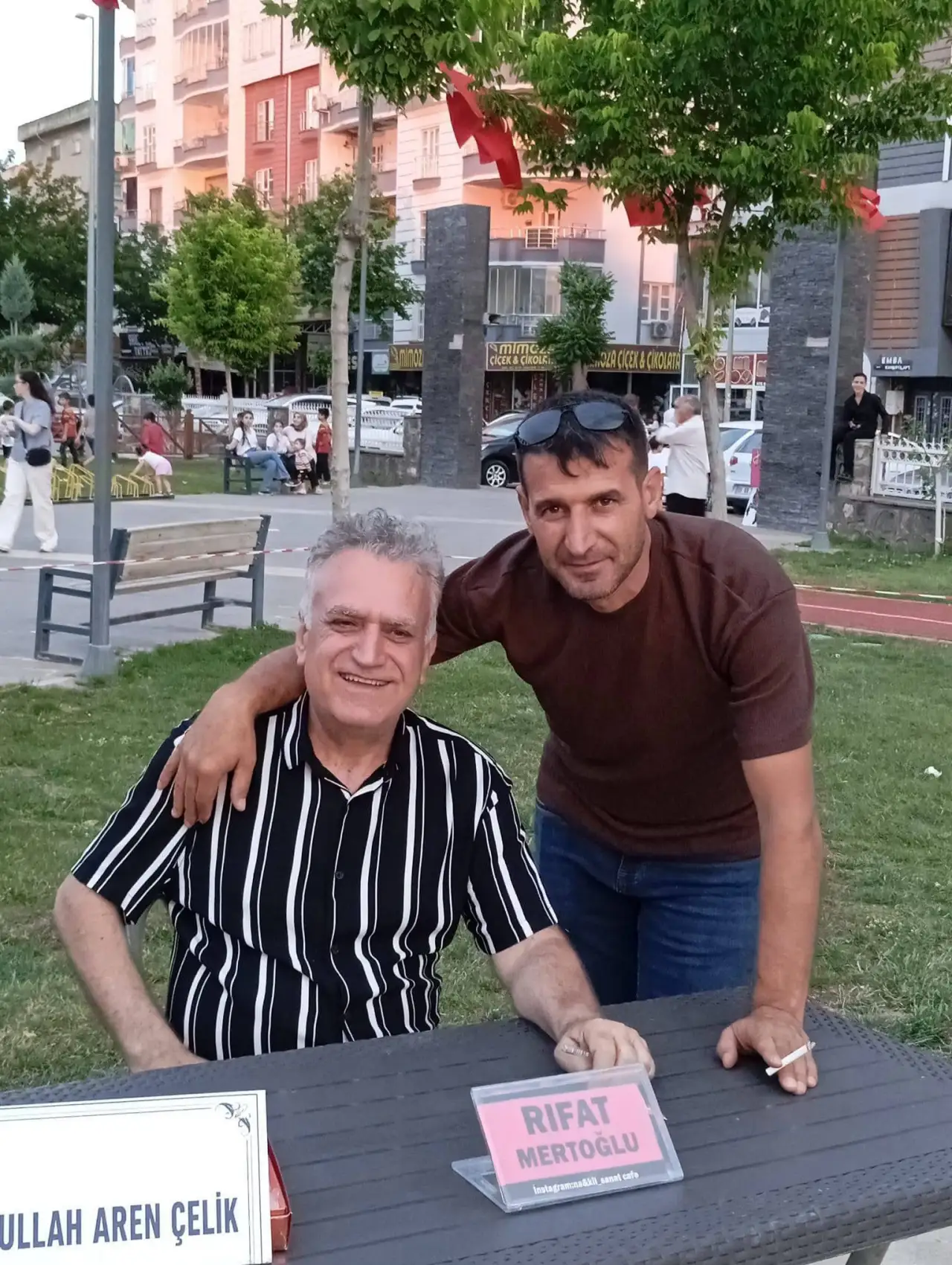 Siverek'te Edebiyat Rüzgarı: Yaz Sıcağında Kitaplarla Yeşeren Umutlar!