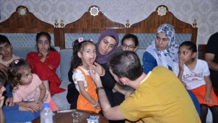 Çocuklara Diş Fırçalama Alışkanlığı Kazandırma Eğitimi