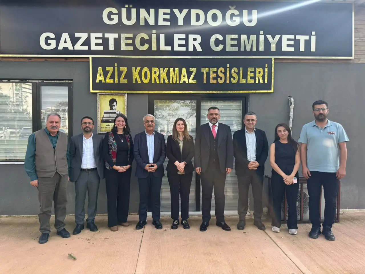DEM Parti Heyetinden Güneydoğu Gazeteciler Cemiyeti’ne Ziyaret