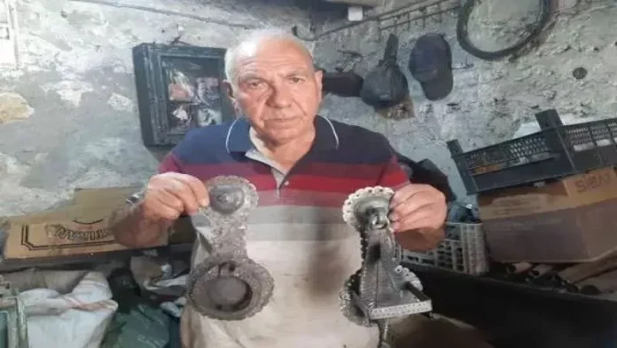 58 Yıldır Şehirdeki Tüm Kapı Seslerinde Onun İmzası Var
