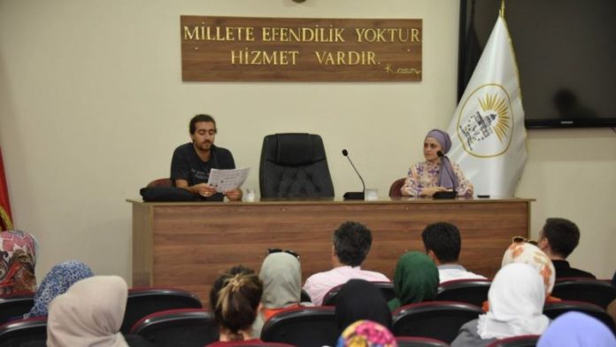 Siverek'te Kadınlara Bulaşıcı Hastalıklar ve Meme Kanseri Semineri