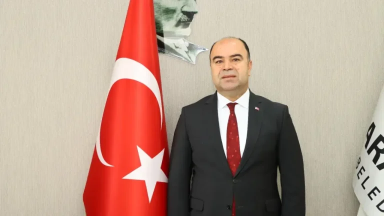 BAŞKAN NİHAT ÇİFTÇİ’DEN 29 EKİM CUMHURİYET BAYRAMI MESAJI