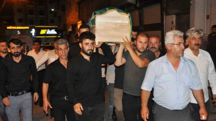 Bir Öğretmen Daha Hayatını Kaybetti